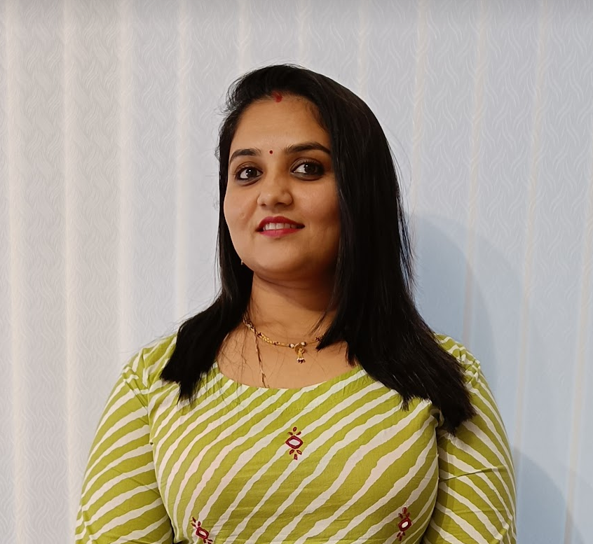 Riddhi Khunt - Chef and Owner of Shreeji Food & Snacks Vegetarian Restaurant